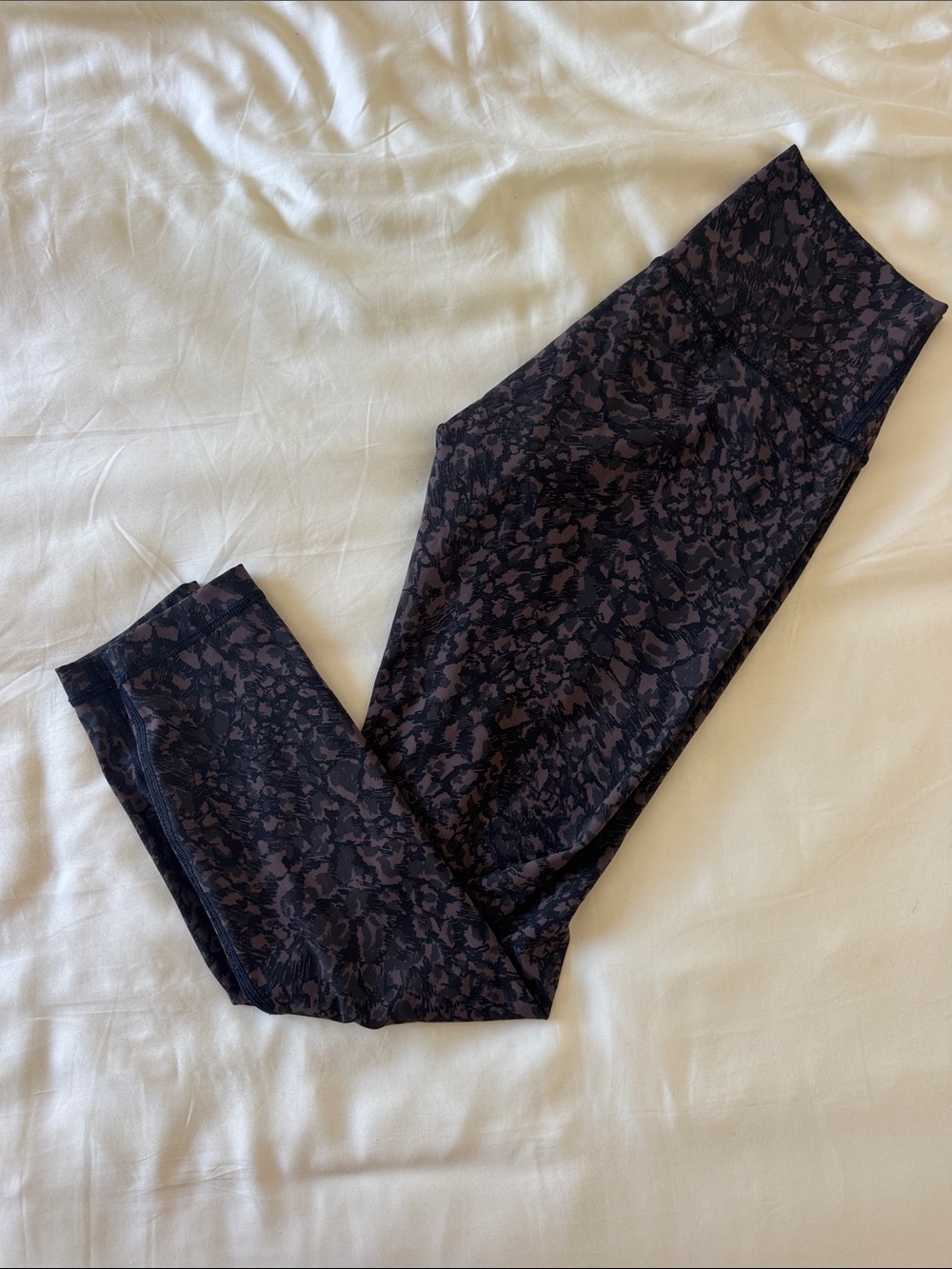 lululemon athletica wunder under old pattern !